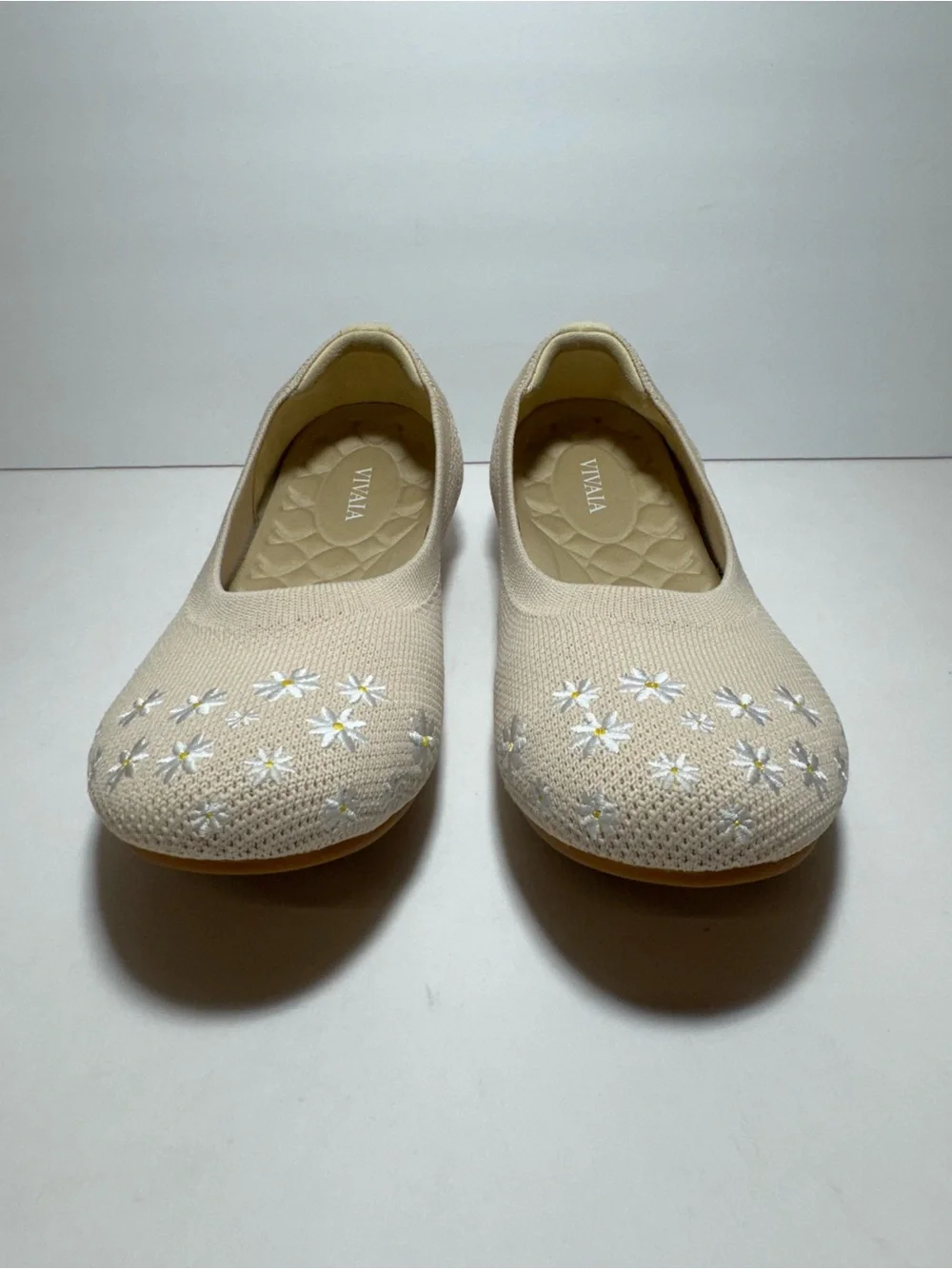 Vivaia Claire Daisy Round Flexible Comfort Old Money Knit Breathable Flats Sz 8
